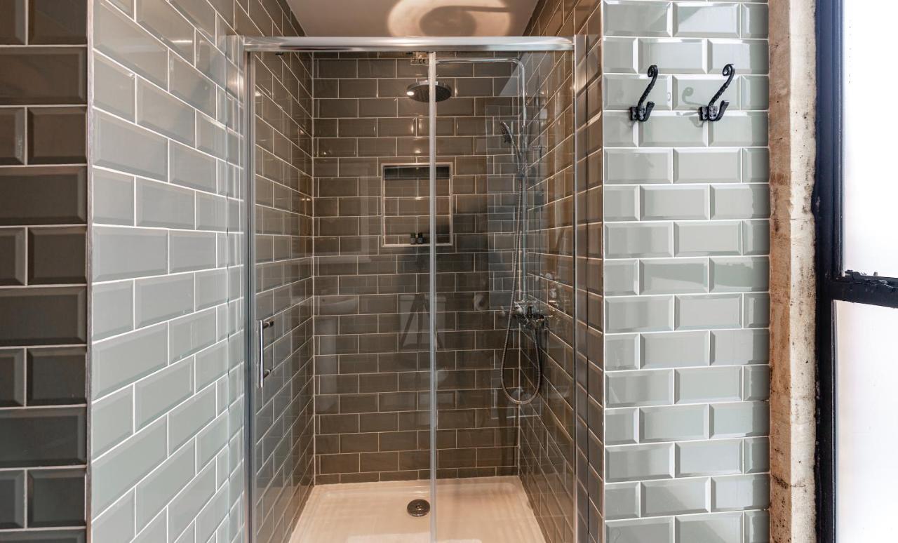 Apartment Stylish-stays The Sanctuary, -luxurious Stylish, Grade Ii Listed Church Conversion Workspace, Centrally Located